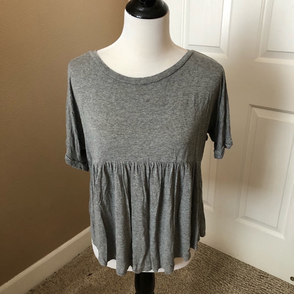 Grey top